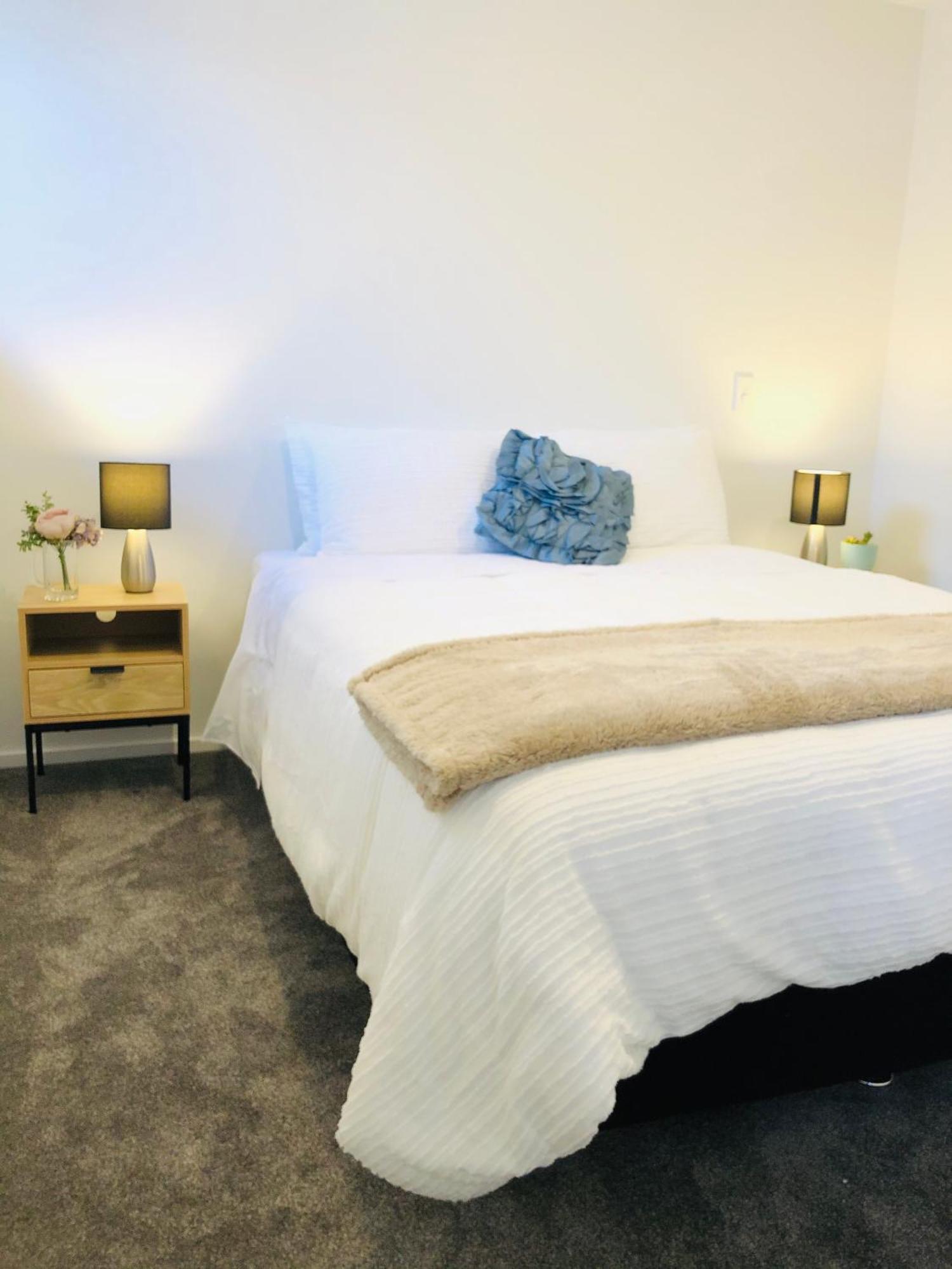 Apartamento Arena,railway Station Townhouse With Free Car Park